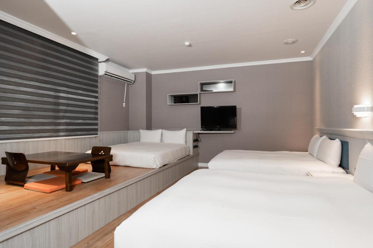 Fu Hsiang Hotel Yilan Exterior photo